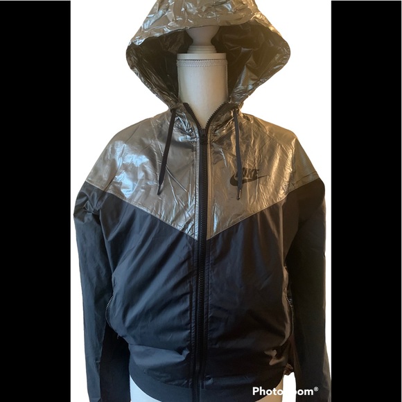 NIKE WINDRUNNER - Picture 1 of 7